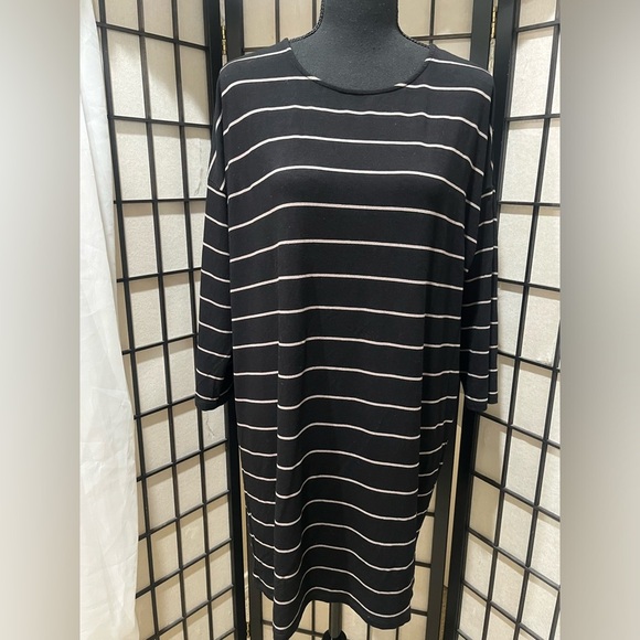 Chico's BLACK STRIPE T SHIRT DRESS QUARTER SLEEVES, WOMEN SIZE M - Picture 1 of 9